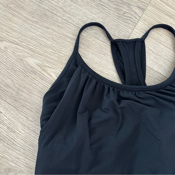 Lululemon Women's Black “No Limits” Built-In Sports Bra Open-Sides Tank Top - Picture 4 of 6